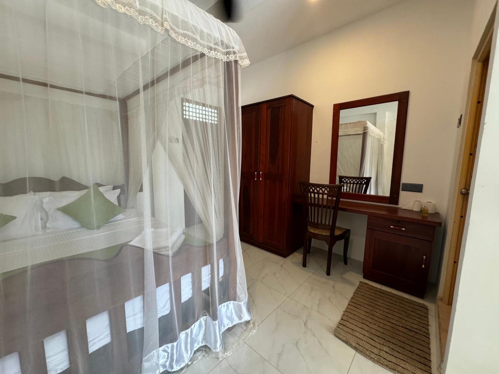 Brinkhouse Guesthouse , Unawatuna Beach Eksteriør bilde