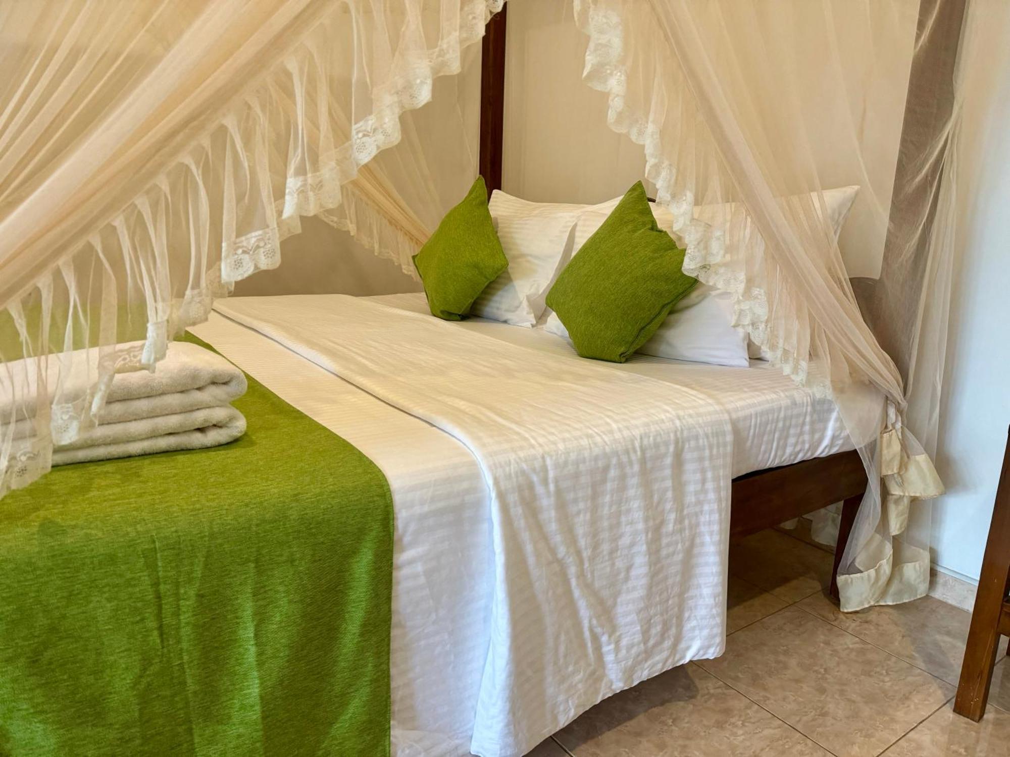 Brinkhouse Guesthouse , Unawatuna Beach Eksteriør bilde