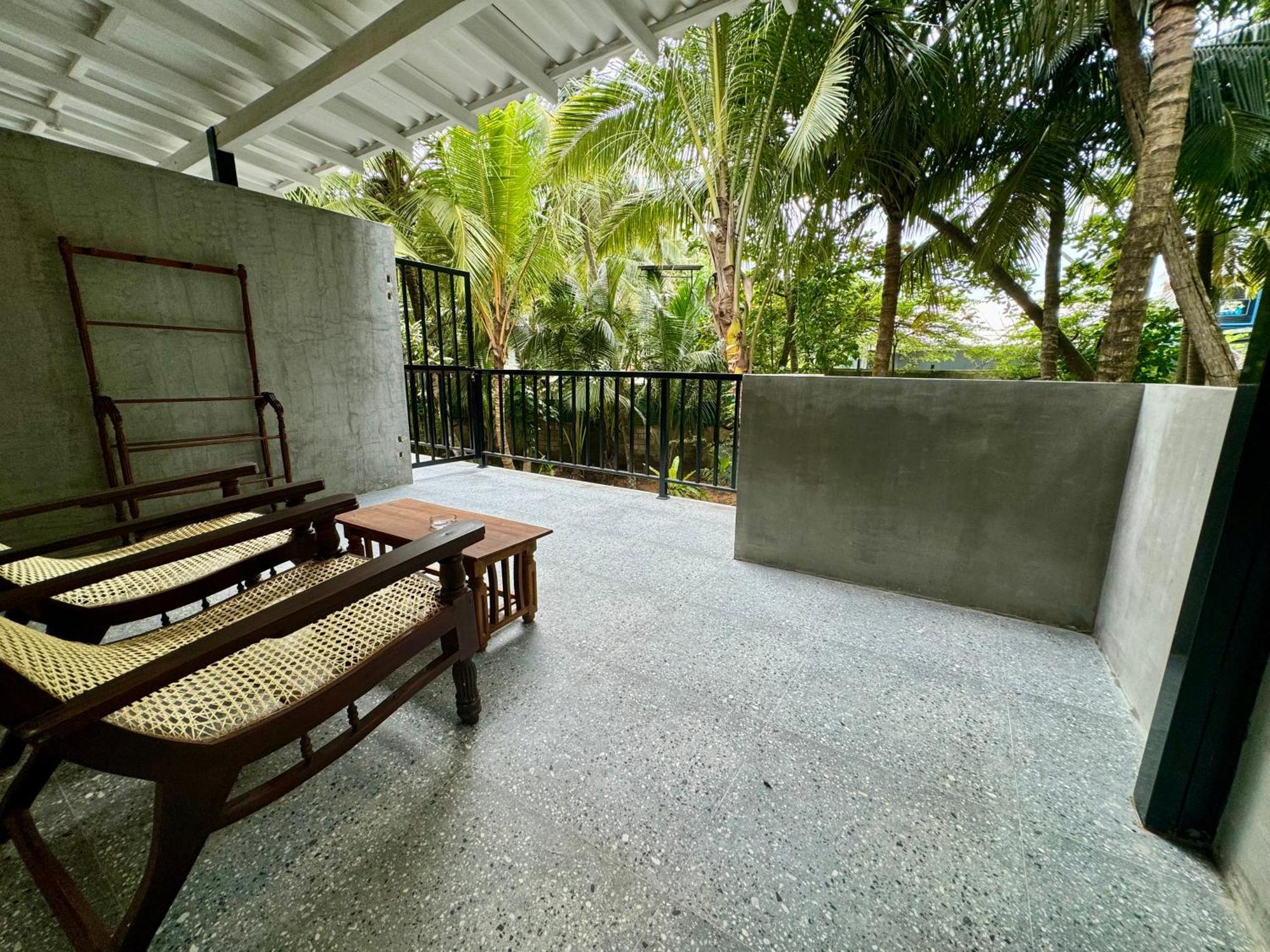 Brinkhouse Guesthouse , Unawatuna Beach Eksteriør bilde